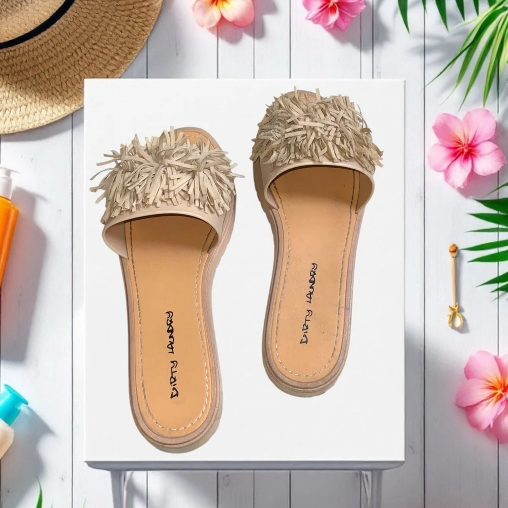 Dirty Laundry Beige Tan Fringe/Pom Paseo Slides Sandals Beach Shoes Women Sz 11